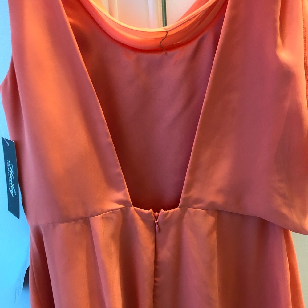 Gorgeous Grecian style coral dress - Picture 6 of 8